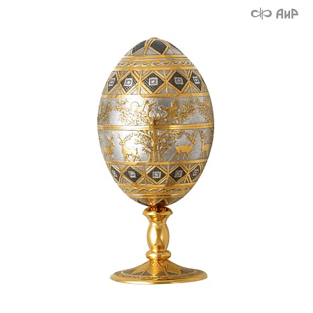Сувенирное яйцо "Олени" ручной работы № 34781 - мастера Златоуста